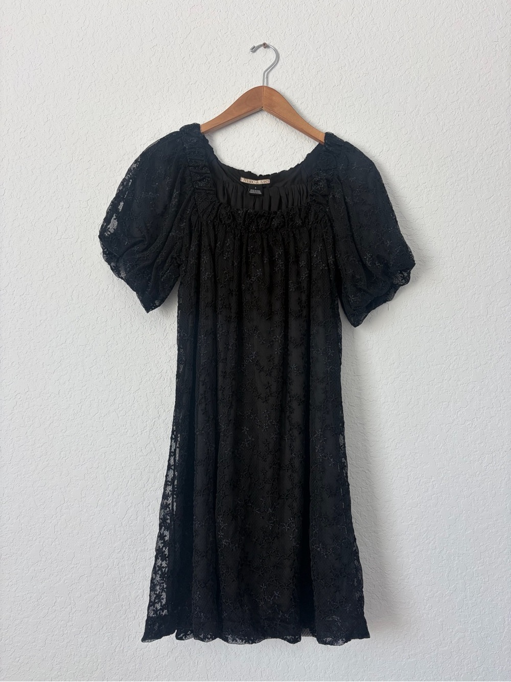 Mac & Jac 6 Black Lace Puff-Sleeve Women's Dress